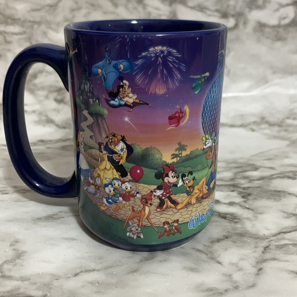 Walt Disney World Coffee Cup - Picture 1 of 6